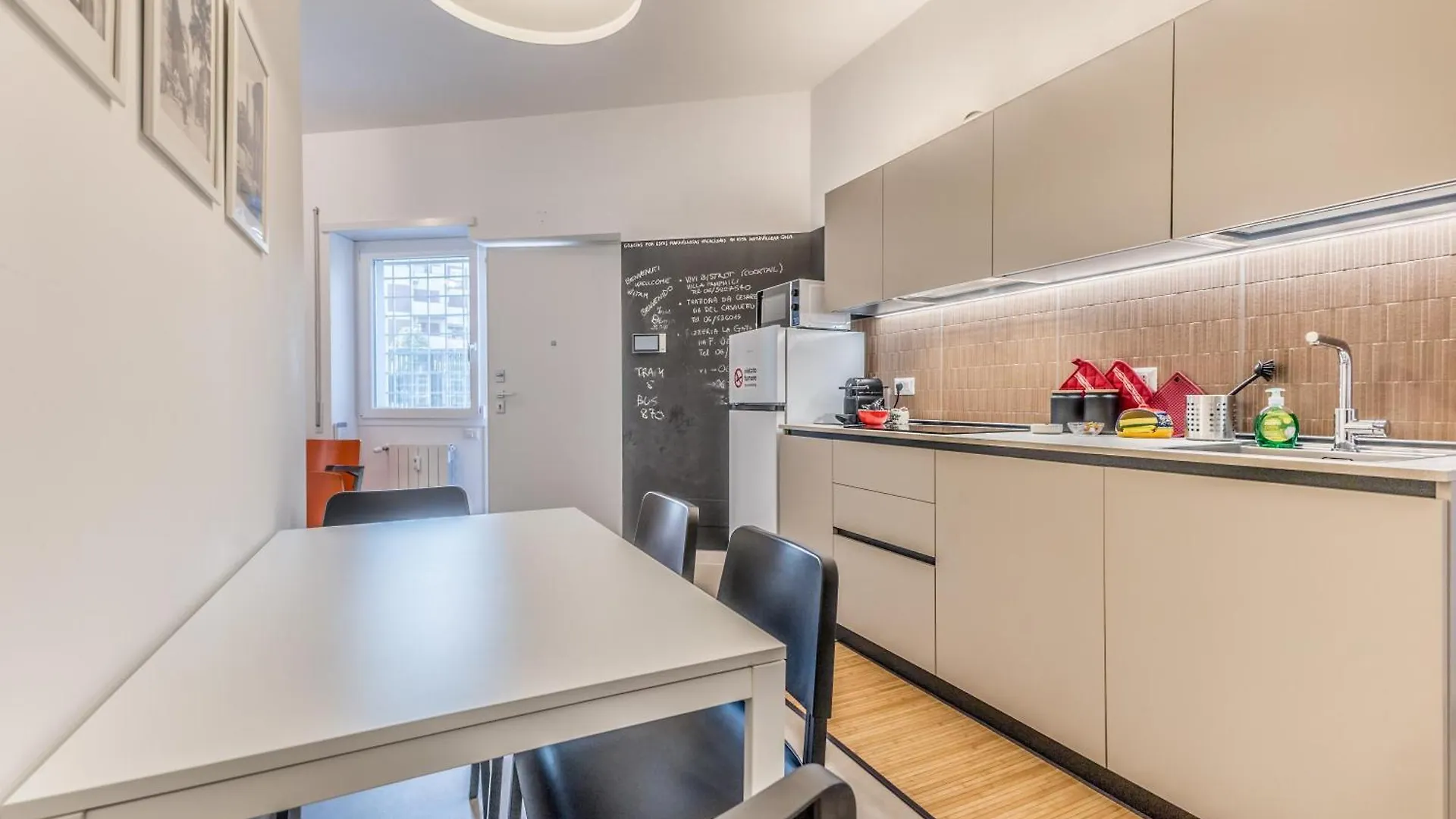 Al 32C Del Gianicolo Apartment Rome